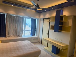 Team Area in 2 BHK Apartment at Hiranandani Highland, Powai – for Rent