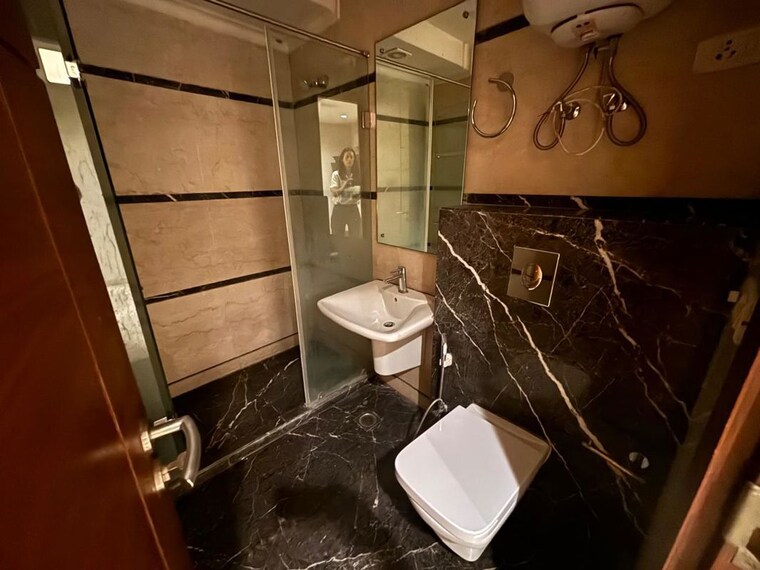 Team Area, panchsheel park 4 Bedroom 500 Sq.Yd. Builder Floor In Panchsheel Park Delhi 10659855