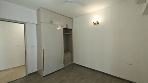 Room in 4 BHK Apartment at Bestech Park View City 1, Sector 48 – for Sale