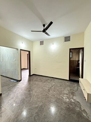 Room in 2 BHK Apartment at Koramangala – for Rent