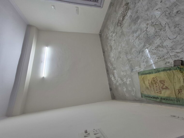 Room, mayur vihar 2.5 Bedroom 800 Sq.Ft. Builder Floor In Mayur Vihar Delhi 10659923