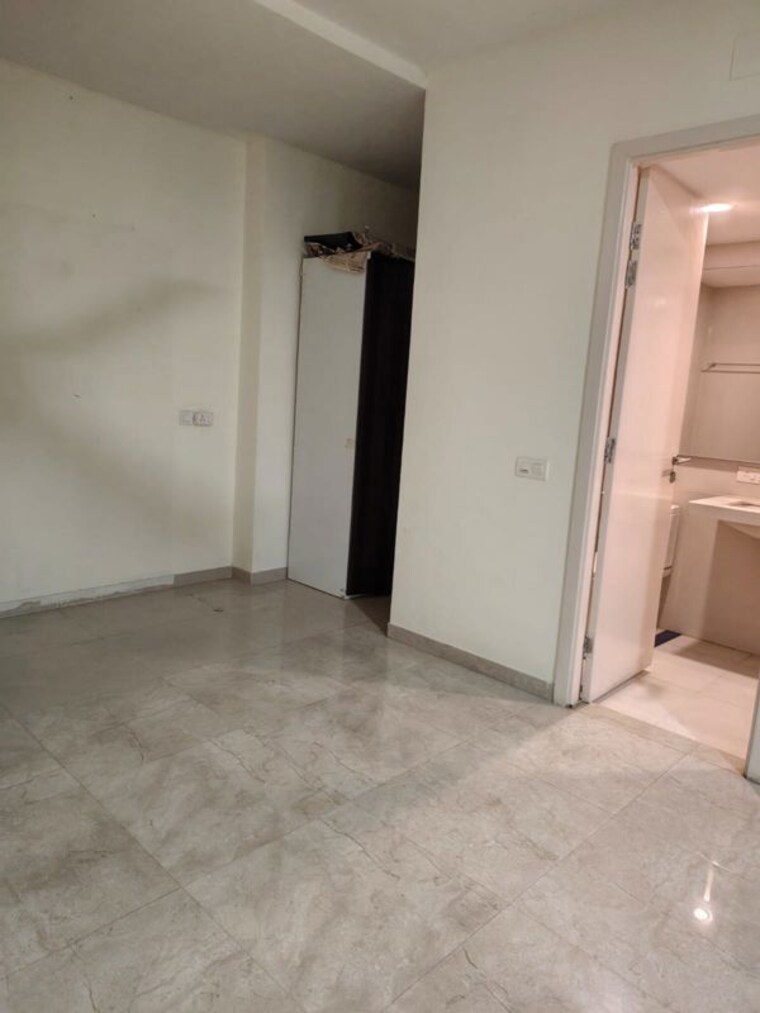 Room, hiranandani-estate-carlton 3 Bedroom 1900 Sq.Ft. Apartment In Ghodbunder Road Thane 10659914