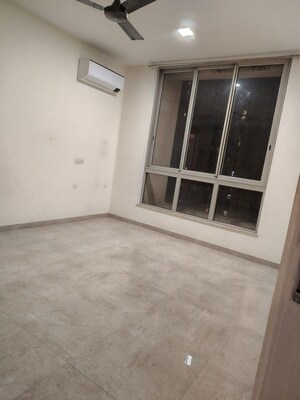 Room in 3 BHK Apartment at Hiranandani Estate Carlton, Ghodbunder Road – for Rent