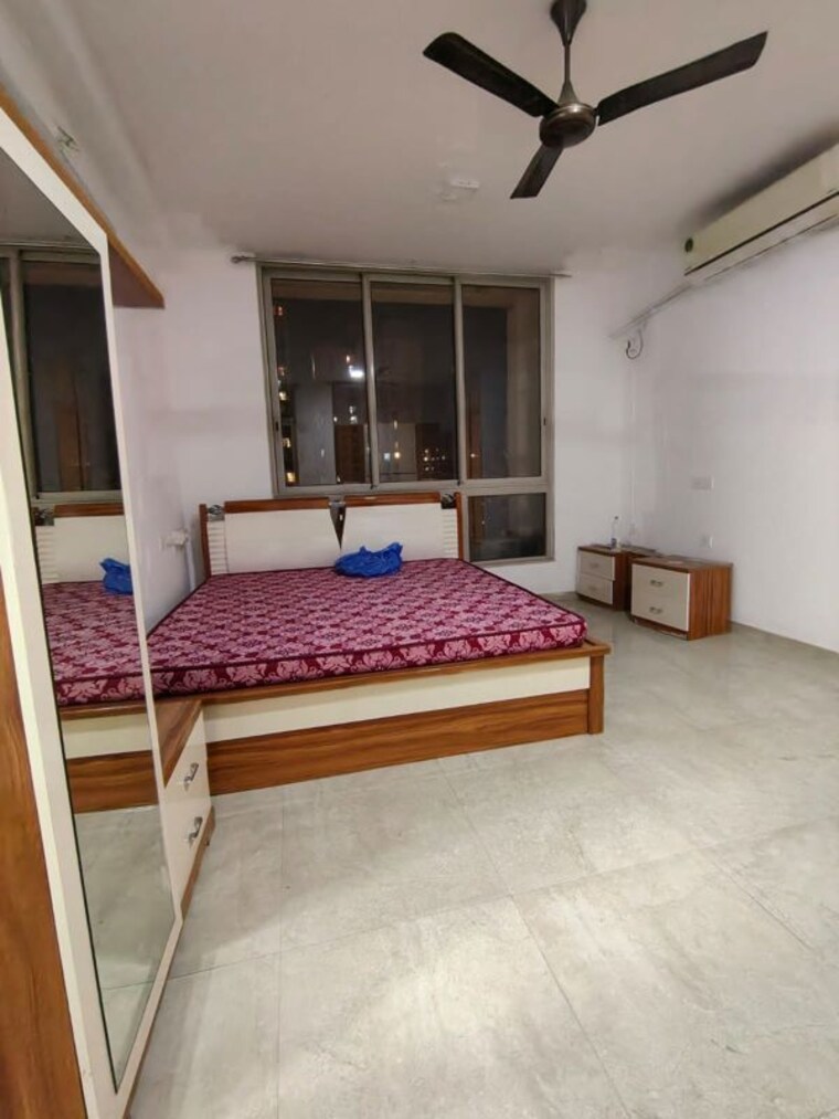 Bedroom, hiranandani-estate-carlton 3 Bedroom 1900 Sq.Ft. Apartment In Ghodbunder Road Thane 10659914