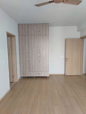 Room in 4 BHK Apartment at DLF New Town Heights I, Sector 90 – for Sale