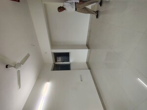 Room in 2 BHK Apartment at Courtyard by Narang Realty and The Wadhwa Group, Pokhran Road No Two – for Rent