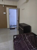1 BHK 400 Sq.Ft. Apartment in Juhu Taj CHS