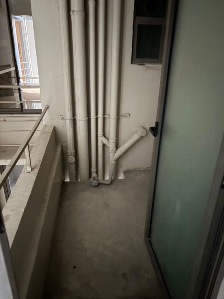 Balcony, cllaro-urban-grandeur 2 Bedroom 714 Sq.Ft. Apartment In Mira Road Thane 10659954