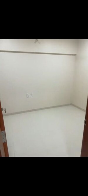 Room in 1 RK Apartment at Suraj Ave Maria, Dadar West – for Sale