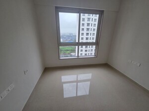Room in 2 BHK Apartment at Chandak 34 Park Estate, Goregaon West – for Rent