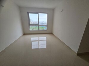 Room in 2 BHK Apartment at Chandak 34 Park Estate, Goregaon West – for Rent