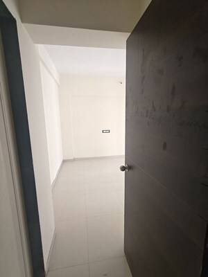 Bathroom in 1 BHK Apartment at Samarth Enclave, Andheri East – for Rent