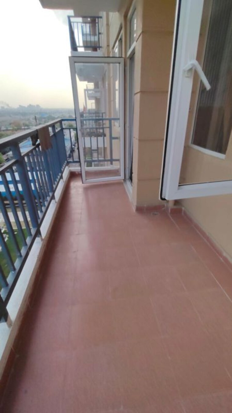Balcony, sare-home 4 Bedroom 1895 Sq.Ft. Apartment In Sector 92 Gurgaon 10660113