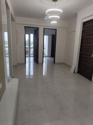 Room in 4 BHK Apartment at Sare Home, Sector 92 – for Sale