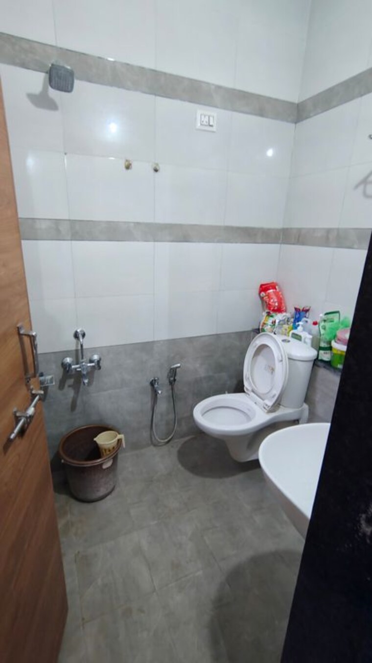 Bathroom, aakar-divine 3 Bedroom 910 Sq.Ft. Independent House In Sanand Ahmedabad 10660117