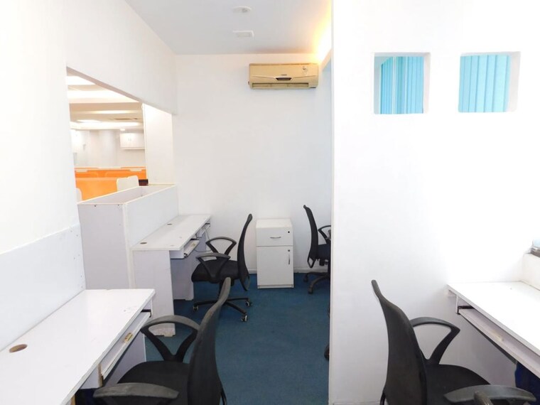 Team Area, nagpada Commercial Office Space 2200 Sq.Ft. In Nagpada Mumbai 10660126
