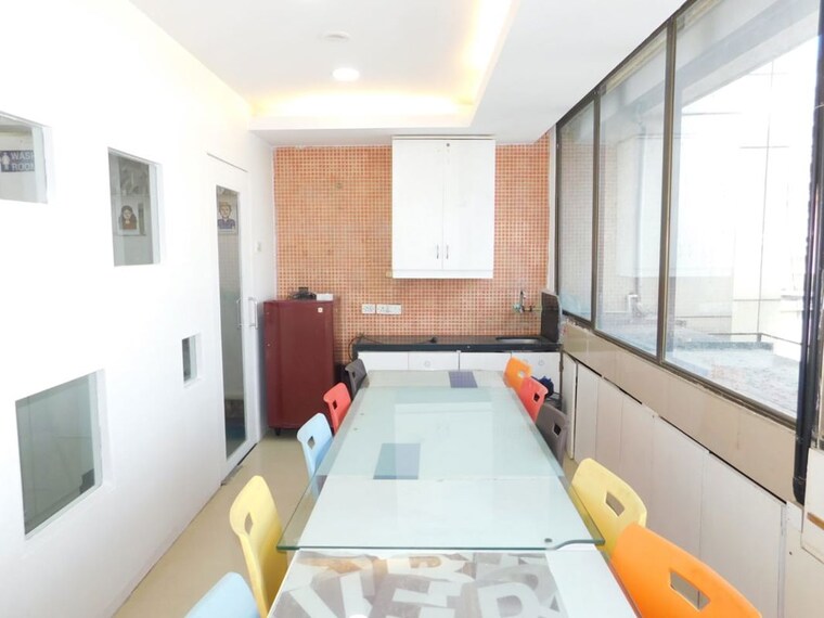 Team Area, nagpada Commercial Office Space 2200 Sq.Ft. In Nagpada Mumbai 10660126
