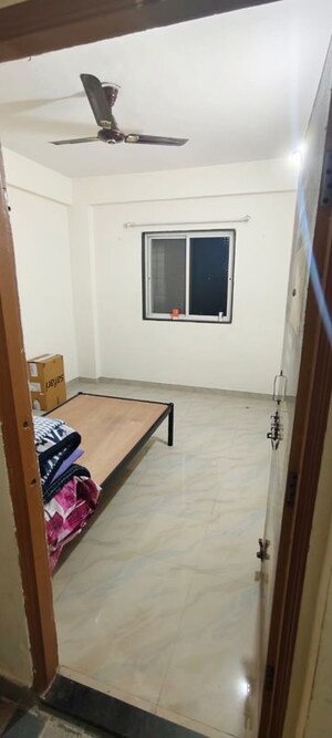 Room in 1 BHK Apartment at Rakshak Nagar Gold, Kharadi – for Rent