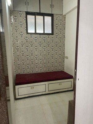 Room in 1.5 BHK Apartment at Kurla West – for Rent