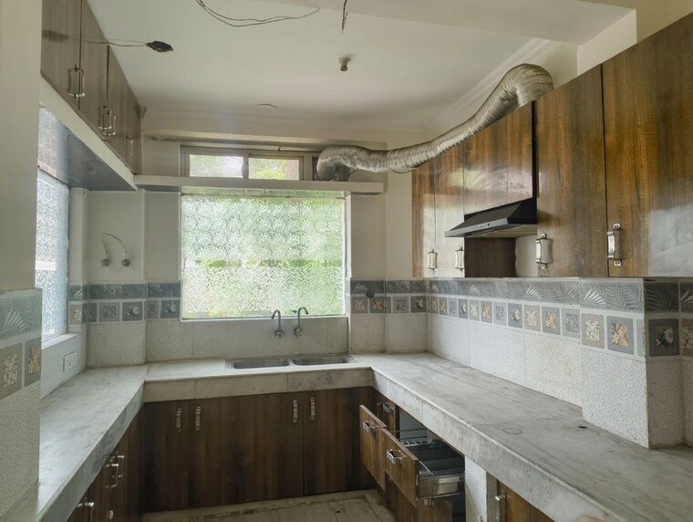 Kitchen, rwa-apartments-sector-20 2 Bedroom 180 Sq.Mt. Builder Floor In Sector 20 Noida 10660138