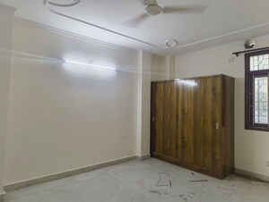 Room in 2 BHK Builder Floor at RWA Apartments Sector 20, Sector 20 – for Rent