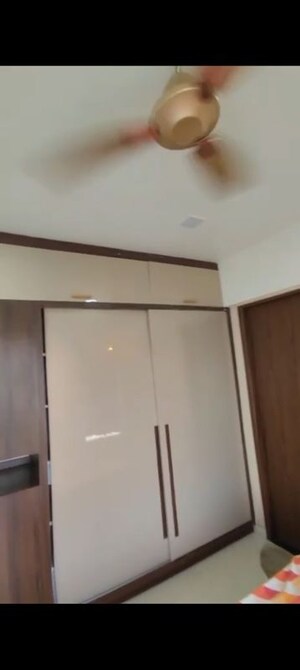 Furnished Amenities in 3 BHK Apartment at Majestique Towers, Kharadi – for Rent
