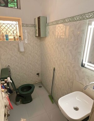Bathroom in 2.5 BHK Builder Floor at RWA Apartments Sector 19, Sector 19 – for Rent