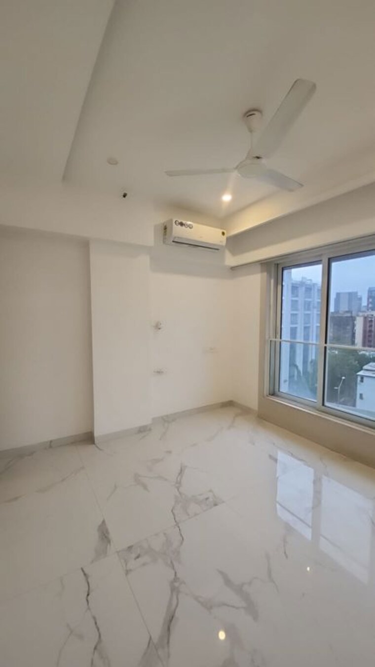 Room, santacruz east 1 Bedroom 490 Sq.Ft. Apartment In Santacruz East Mumbai 10660167