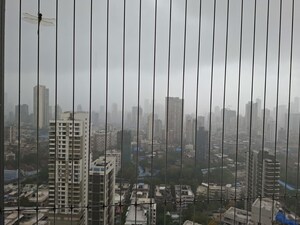 Building Lobby in 2 BHK Apartment at Shreepati Skies, Tardeo – for Sale