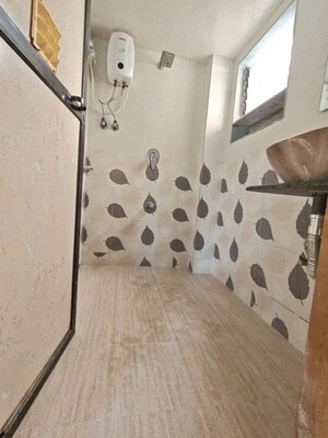 Bathroom in 1 BHK Apartment at Golders Green CHS, Borivali West – for Rent