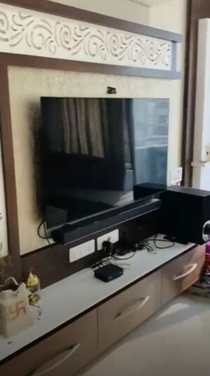 Team Area in 3 BHK Apartment at Shalimar Emerald, Butler Colony – for Rent