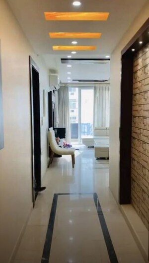 Bathroom in 3 BHK Apartment at Shalimar Emerald, Butler Colony – for Rent