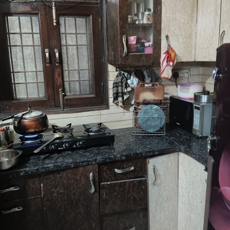 Kitchen/pantry, rohini sector 17 3 Bedroom 60 Sq.Mt. Builder Floor In Rohini Sector 17 Delhi 10660229