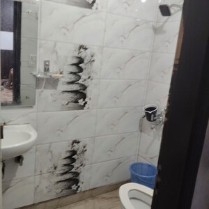 Bathroom in 3 BHK Builder Floor at Rohini Sector 17 – for Sale