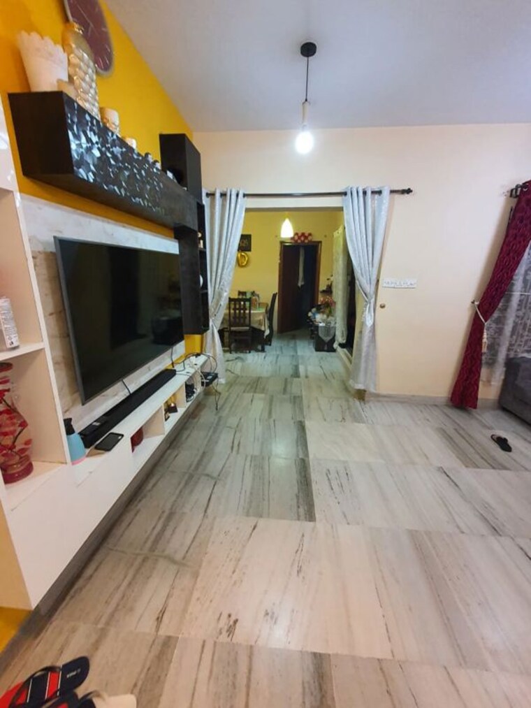 Room, five-oaks-apartments 3 Bedroom 1750 Sq.Ft. Apartment In Infantry Road Bangalore 10660284