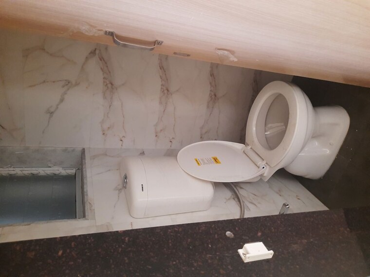 Bathroom, vasant vihar 1 Bedroom 320 Sq.Ft. Apartment In Vasant Vihar Thane 10660298