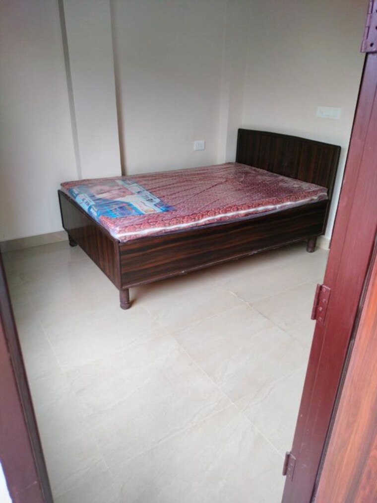 Bedroom, sector 45 1 Bedroom 725 Sq.Ft. Builder Floor In Sector 45 Gurgaon 10660314