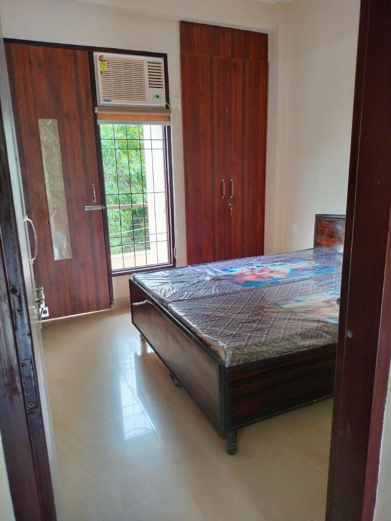 Bedroom, sector 45 1 Bedroom 725 Sq.Ft. Builder Floor In Sector 45 Gurgaon 10660314