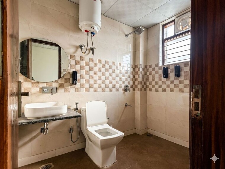 Bathroom, sector 45 1 Bedroom 725 Sq.Ft. Builder Floor In Sector 45 Gurgaon 10660314