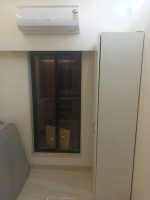 Room in 1.5 BHK Apartment at Chandiwala Pearl Heaven, Andheri East – for Rent