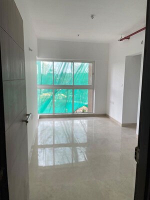 Room in 2 BHK Apartment at Mahindra Alcove, Chandivali – for Rent