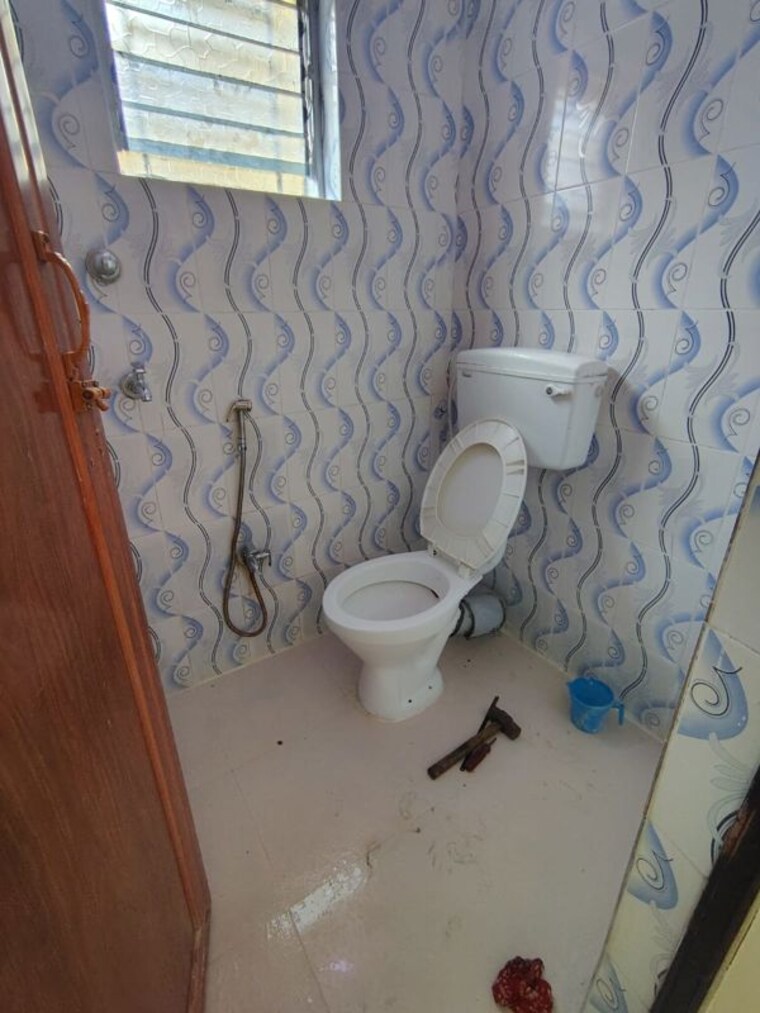 Bathroom, airport-tower 2 Bedroom 1000 Sq.Ft. Apartment In Dum Dum Kolkata 10660375