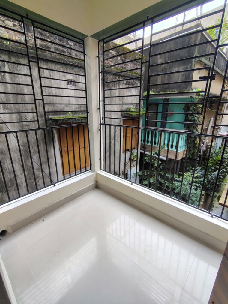 Balcony, airport-tower 2 Bedroom 1000 Sq.Ft. Apartment In Dum Dum Kolkata 10660375