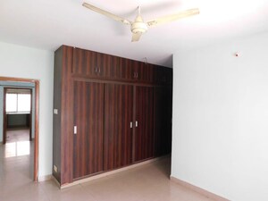 Room in 3 BHK Apartment at Raunaq Homes, Rambagh Colony – for Sale