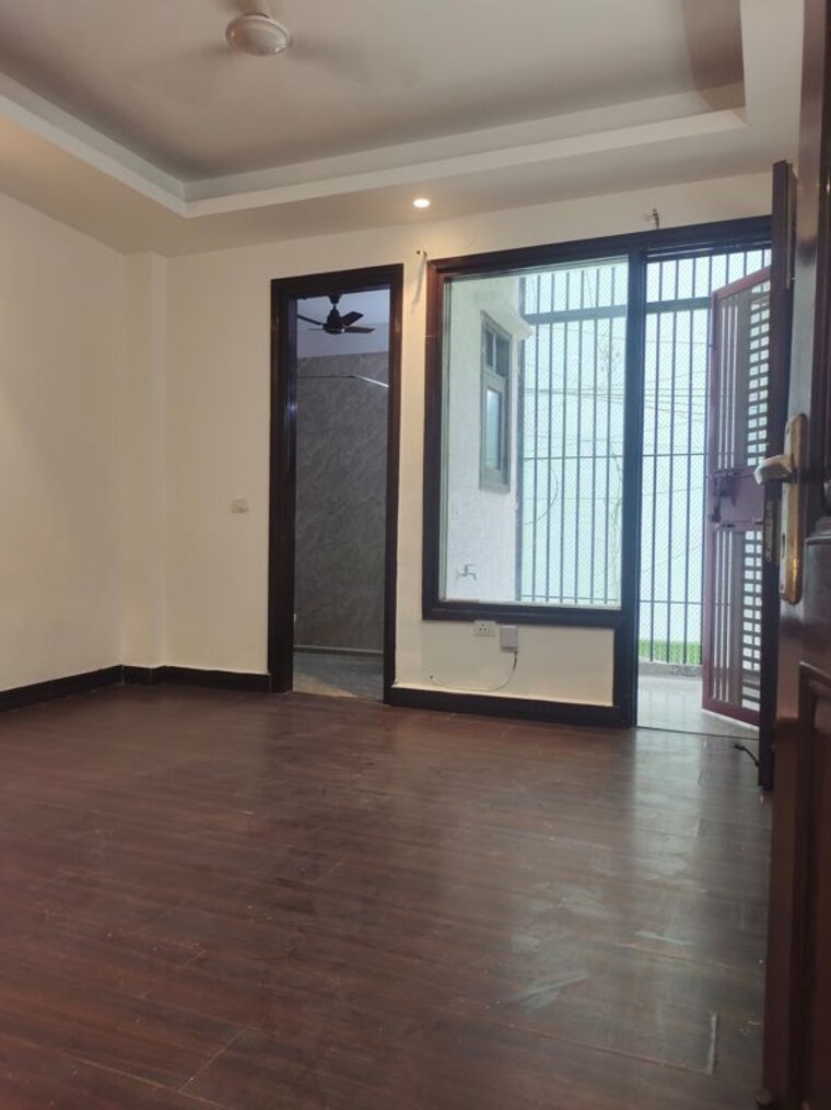 Room, kailash colony 3 Bedroom 1600 Sq.Ft. Builder Floor In Kailash Colony Delhi 10660429