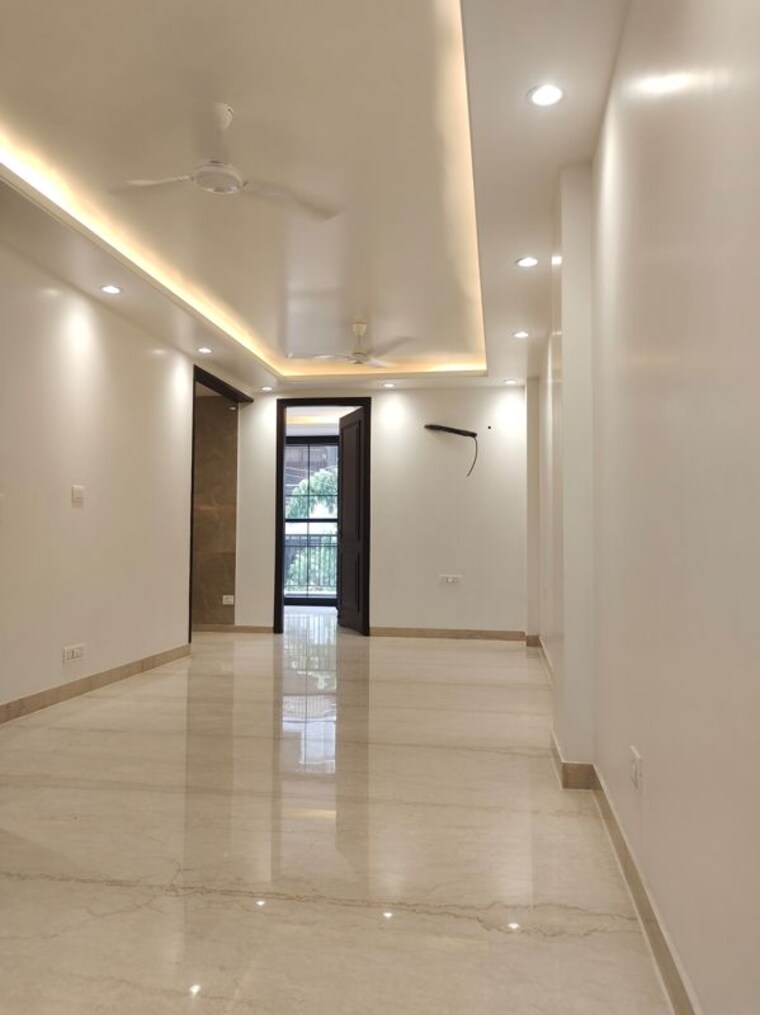 Room, east of kailash 3 Bedroom 1125 Sq.Ft. Builder Floor In East Of Kailash Delhi 10660431