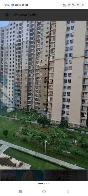 3 BHK +Apartment For Rent in 3C Lotus Boulevard in Sector 100, Noida