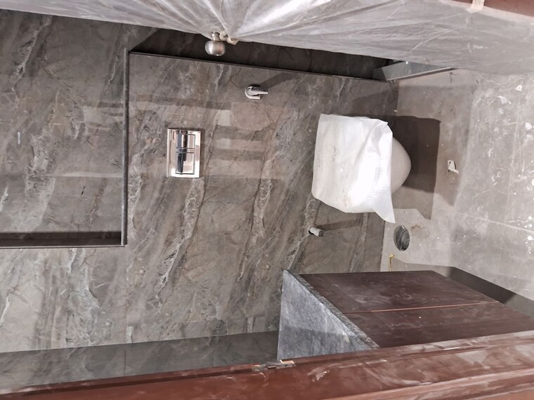 Bathroom, greater kailash i 3 Bedroom 160 Sq.Yd. Builder Floor In Greater Kailash I Delhi 10660451