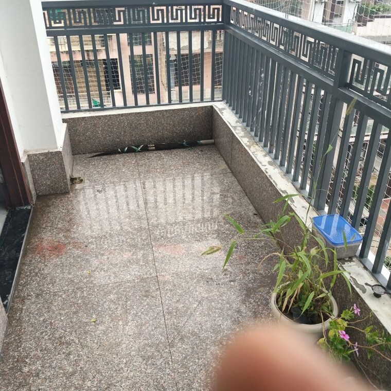 Balcony, sector 9 2.5 Bedroom 1470 Sq.Ft. Builder Floor In Sector 9 Gurgaon 10655065
