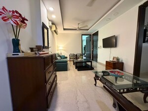 Team Area in 3 BHK Builder Floor at East Of Kailash – for Rent